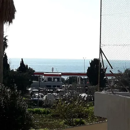펜션 Tamara Sea View Mezonet